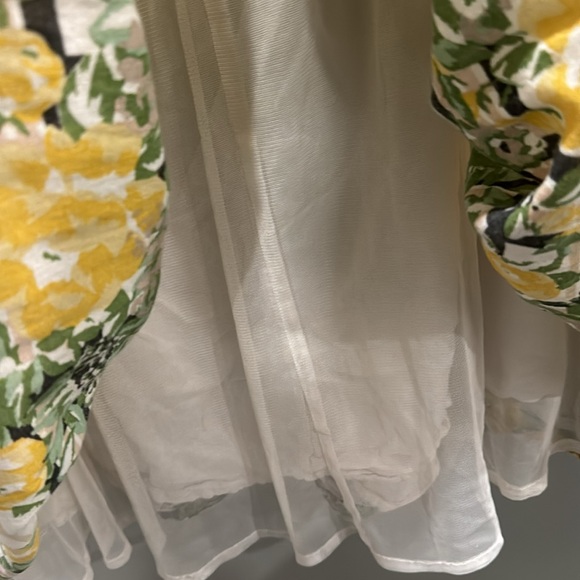 2X size 22 100% Cotton Dress with Yellow Flowers perfect for a Garden wedding - Picture 5 of 5